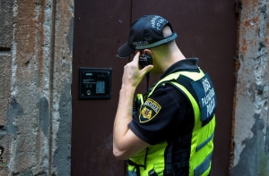 В Риге ночью обнаружен спящим с бомжами 14-летний житель Вентспилса