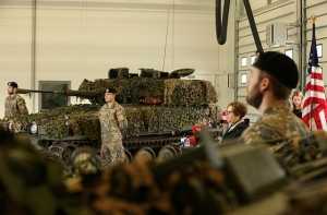 ФОТОГАЛЕРЕЯ: Американцы открыли в Адажи автопарк для военной техники