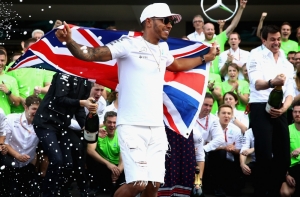 Льюис Хэмилтон стал четырехкратным чемпионом «Формулы-1»