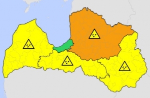 Оранжевое предупреждение в Видземе: Сигулду накрыли сильнейшие дожди