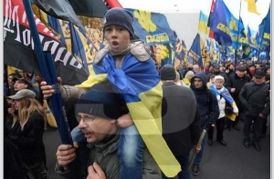 На митинг в центре Киева собрались две тысячи человек
