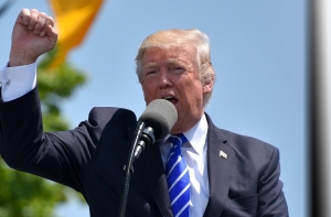 Трампу предрекли оглушительную победу на выборах в 2020 году