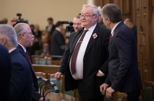 Спикер Сейма: политики своей работой должны заслужить доверие общества