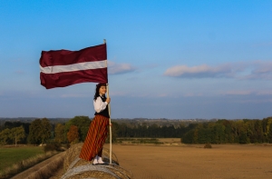 Соцсети: латыши сами не позволяют русским освоить госязык