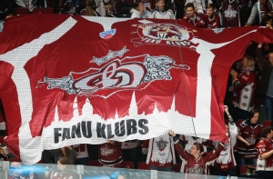 Сборная Латвии по хоккею победно завершила турнир во Франции