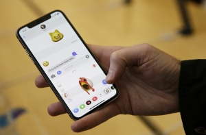 В Apple пообещали исправить проблемы с экраном iPhone X
