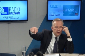 Глава Банка Латвии: моя зарплата еще не доросла до нужного уровня