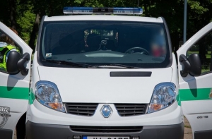 Рижская полиция перестанет клеить «горчичники» нарушителям парковки