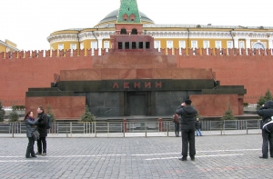 Глава Чечни выступил за захоронение Владимира Ленина