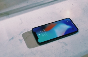 Названы основные недостатки нового смартфона iPhone X