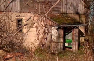 В Кулдигском доме почтальон нашла «живой труп»