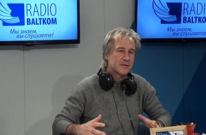 Музыкант: политики не любят людей и манипулируют нами