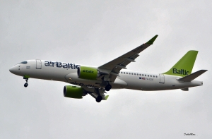 Пассажиры airBaltic второй день не могут вылететь из Абу-Даби в Ригу