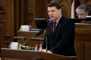 Вейонис убежден, что в госаппарате нет ни одного сотрудника КГБ