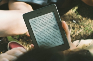 Начат сбор подписей за переход на электронные школьные книги