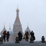 Неизвестный открыл стрельбу недалеко от Красной площади в Москве