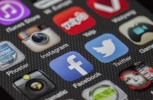 Facebook запустил мессенджер для детей