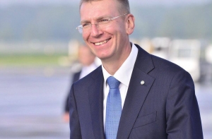 Эдгар Ринкевич призывает латвийцев голосовать за Порзиньгиса