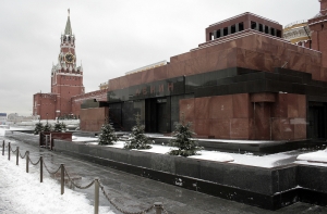 Путин сравнил Ленина в мавзолее с мощами христианских святых