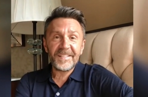 Шнуров обозвал священников и сравнил храмы с борделями