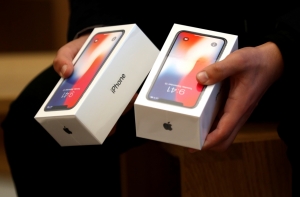 Компания Apple начала обмен аккумуляторов iPhone