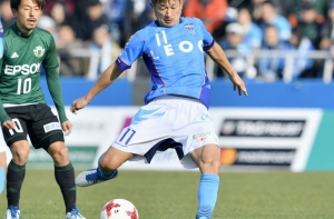 Японский футбольный клуб подписал контракт с 50-летним игроком