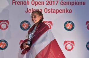 Остапенко: Латвия - моя родина и мне приятно выступать за нее!