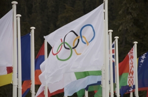 В МОК призвали спортсменов не игнорировать россиян