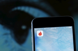 Tinder может запретить мужчинам писать первыми