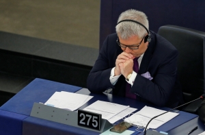Вице-президент Европарламента ушел в отставку после нацистского сравнения