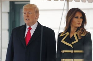 Мелания Трамп продолжает игнорировать мужа-президента