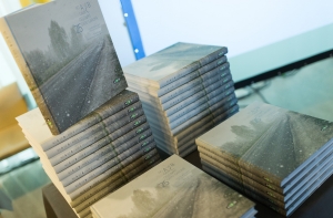Вышла уникальная книга об истории латвийских дорог