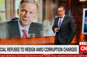 «Полный бардак!»: ведущий CNN оценил ситуацию в Латвии