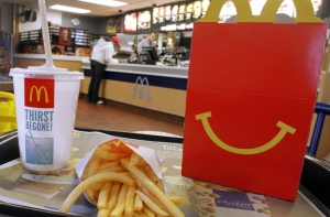 McDonald’s в США убрал чизбургеры из детских наборов Happy Meal