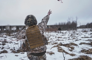Пролить свет на свою тень: Бондарс покажет оборотную сторону политики