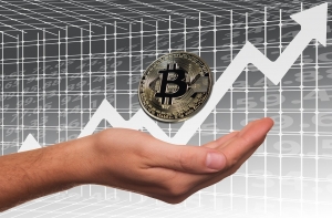 Биткоин снова начал подниматься в цене