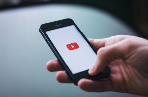 Youtube будет наказывать «вредных» блогеров