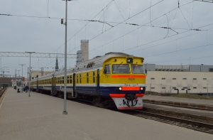 Опрос: почти половина латвийцев недовольна отсутствием туалетов в поездах
