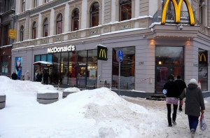 В McDonald’s рижанин избил туриста