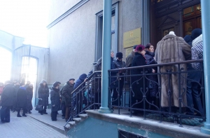 Выборы президента РФ: к 16 часам в Латвии проголосовали более 14 000 человек