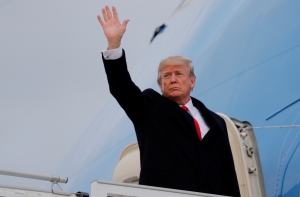 Трамп похвалил Китай за отмену ограничений срока президентских полномочий