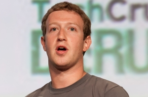Глава Facebook даст показания в сенате США
