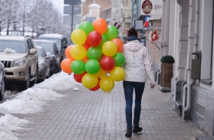 8 марта: большинство жителей Латвии отмечают женский день