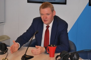 Депутат: британцы помогли националистам победить и поссорить общество