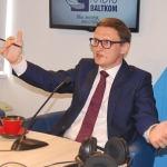 Латвию назвали бесхребетной страной в решении банковских проблем