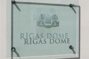 Герхардс запретил ограничивать количество вопросов депутатов РД