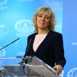 «И так было по всему миру»: Захарова поставила в пример латвийских русских