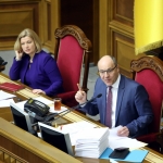 Украина не будет высылать российских дипломатов