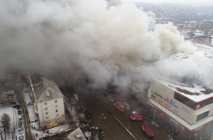 Эксперт: латвийские торговые центры не застрахованы от кемеровской трагедии