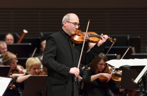 На радио Baltkom - первая скрипка «Виртуозов Москвы» Алексей Лундин